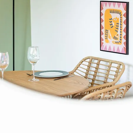 Le Pascal Apartment *